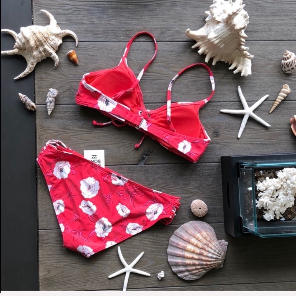 🌴🌼BILLABONG- LAST FLORAL BIKINI SET🌼🌴 - Picture 7 of 8
